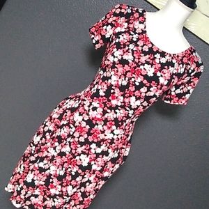 Beautiful Stretchy Floral Dress